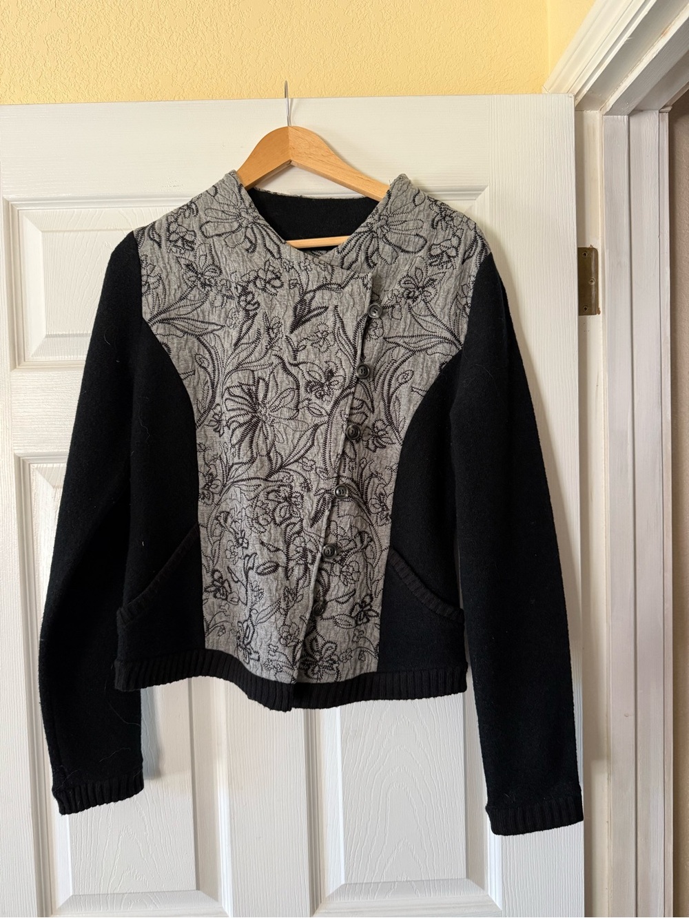 Black and Gray Floral Panel Knit Sweater Jacket Knitted and Knotted